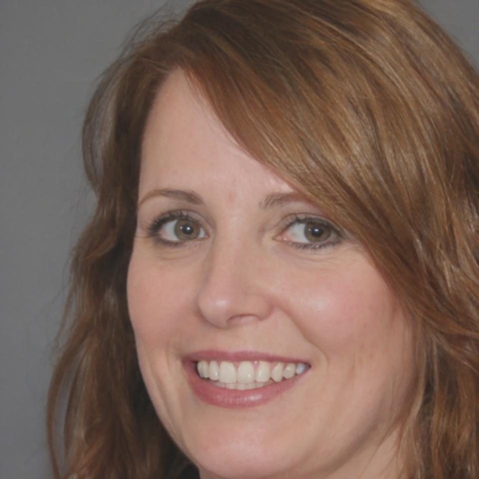 Instructrice experte en finance collaborative